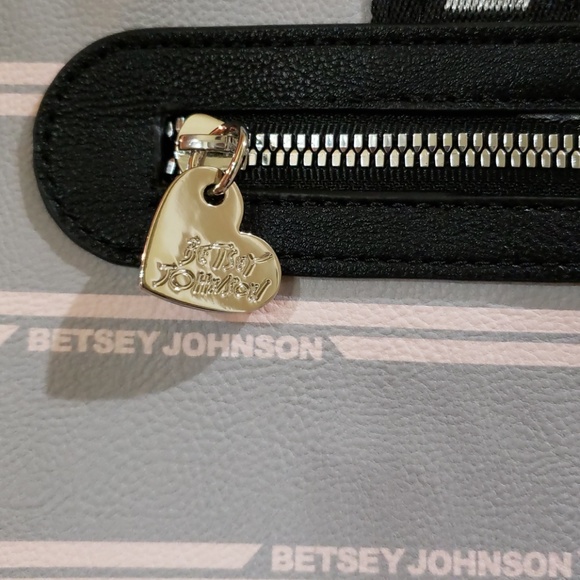 NFS - Picture 2 of 7